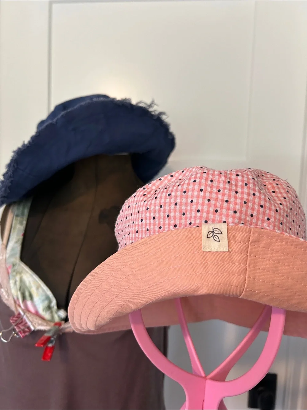 Beachwear hats bucket sear sucker fabric by Shell Flower  blue jean hat tattered